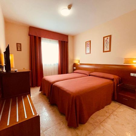 Torrijos Hotel เชสเต ภายนอก รูปภาพ