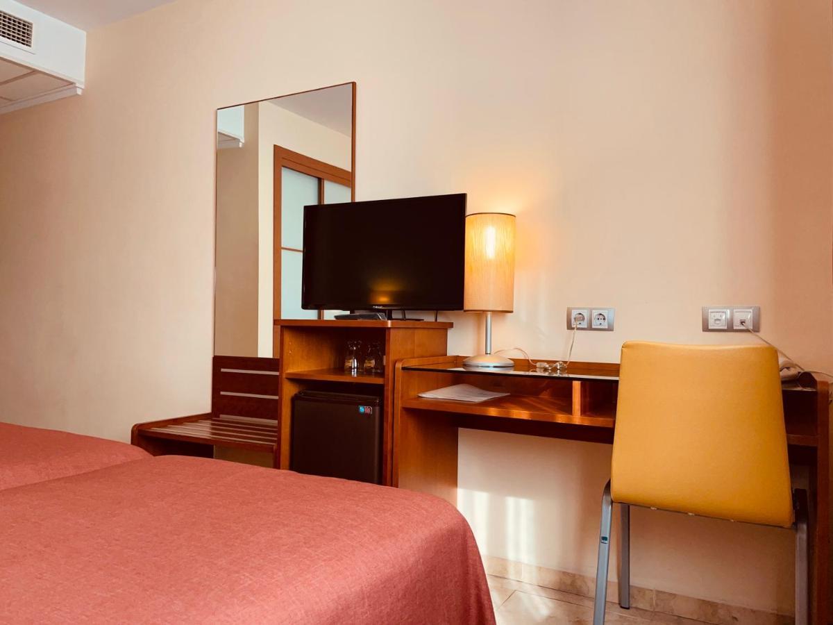 Torrijos Hotel เชสเต ภายนอก รูปภาพ