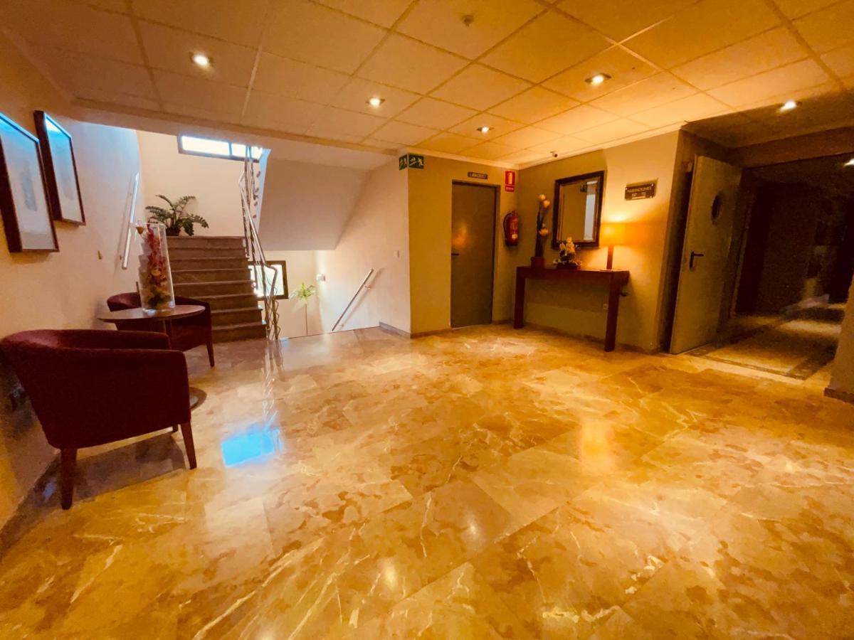 Torrijos Hotel เชสเต ภายนอก รูปภาพ