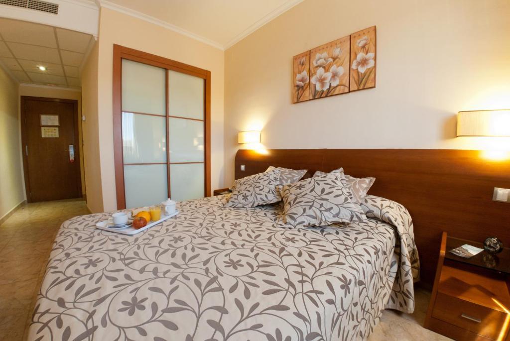 Torrijos Hotel เชสเต ภายนอก รูปภาพ