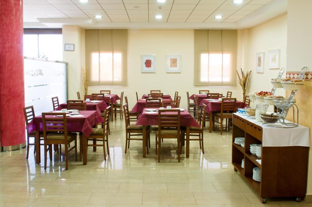 Torrijos Hotel เชสเต ภายนอก รูปภาพ